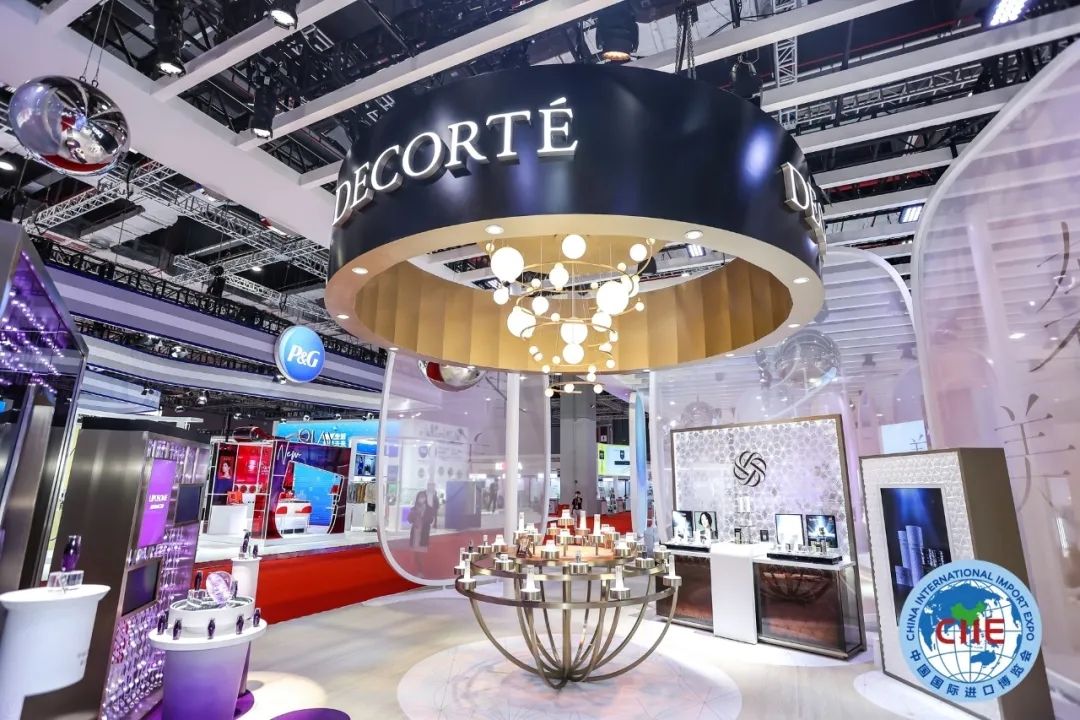 廣州展位設(shè)計(jì)公司搭建中國(guó)國(guó)際進(jìn)口博覽會(huì)